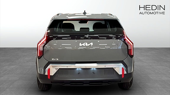 Kia EV3 7 of 14