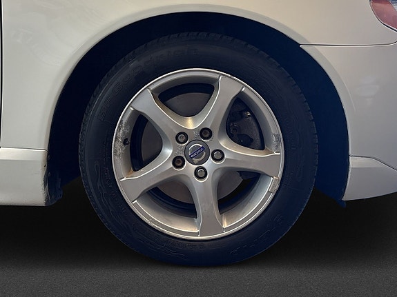 Volvo V70 6 of 13