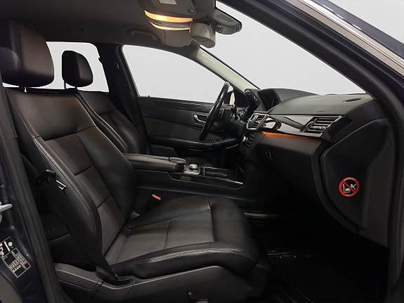 Mercedes-Benz E220 9 of 20
