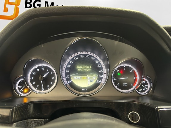 Mercedes-Benz E220 20 of 20