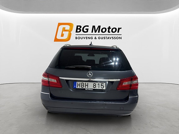 Mercedes-Benz E220 5 of 20