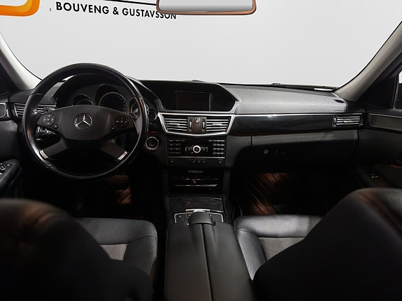 Mercedes-Benz E220 12 of 20
