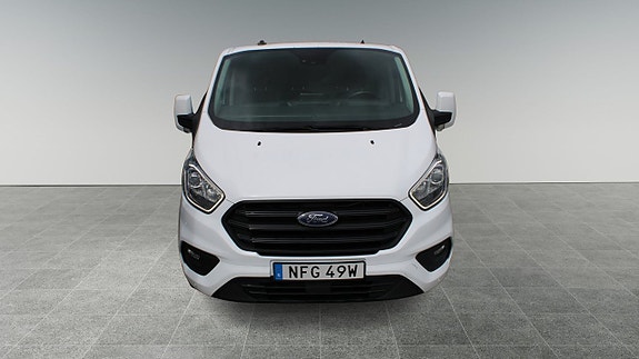 Ford Transit Custom 2 of 10