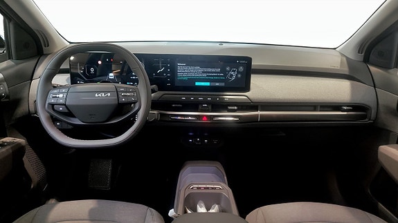 Kia EV3 4 of 12