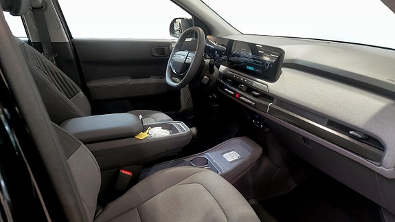 Kia EV3 3 of 12