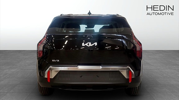 Kia EV3 7 of 12