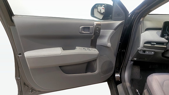 Kia EV3 11 of 12