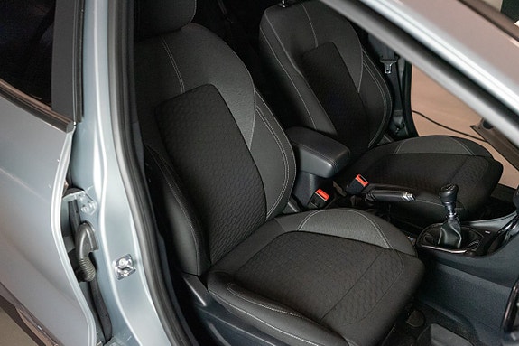 Ford Puma 16 of 18