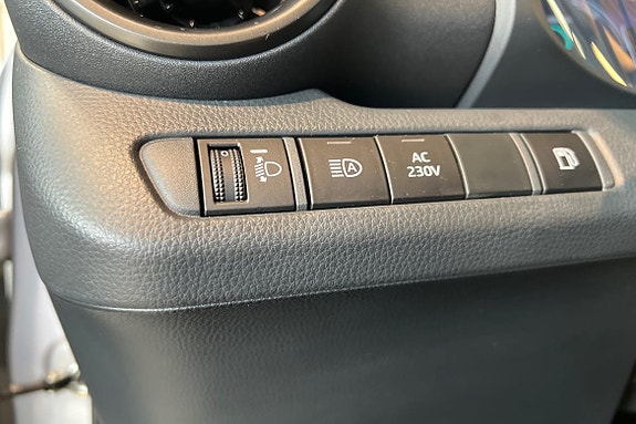 Toyota C-HR 22 of 22