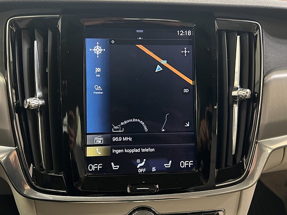 Volvo V90 26 of 30