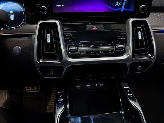 Kia Sorento 24 of 30