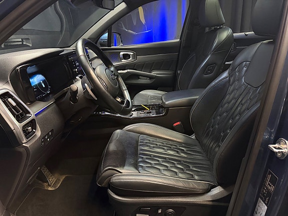 Kia Sorento 10 of 30