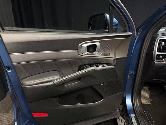 Kia Sorento 9 of 30
