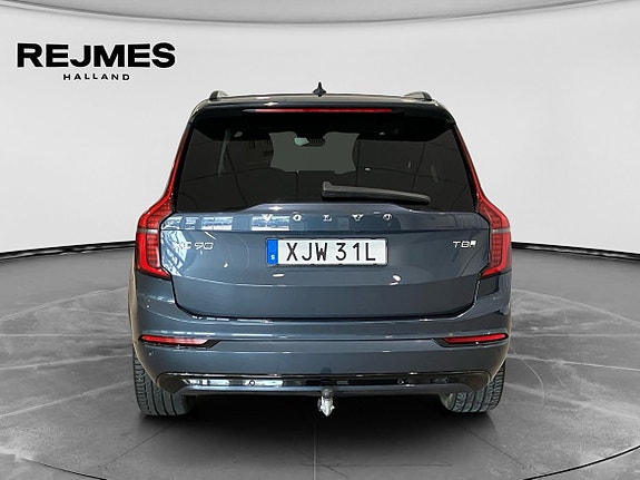 Volvo XC90 8 of 16