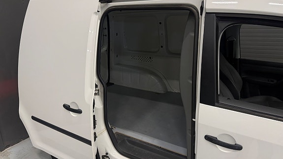 Volkswagen Caddy 14 of 26