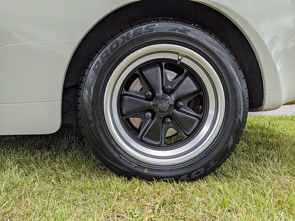 Porsche 944 6 of 9