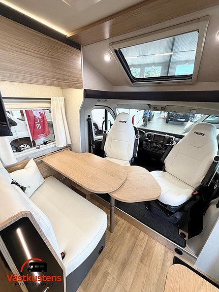 Pilote P 650 GJ / Längd: 6.5 m / Endast 850 mil! 5 of 26