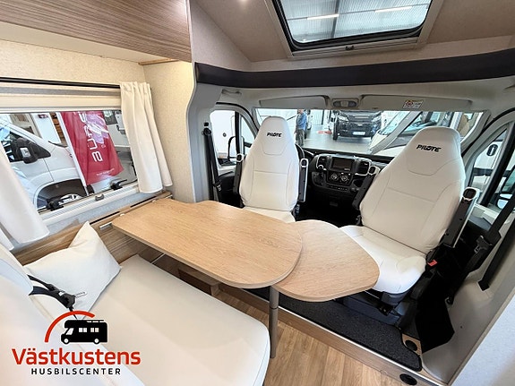 Pilote P 650 GJ / Längd: 6.5 m / Endast 850 mil! 6 of 26