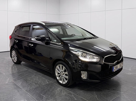 Kia Carens 5 of 13
