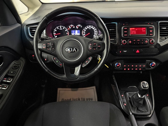 Kia Carens 10 of 13