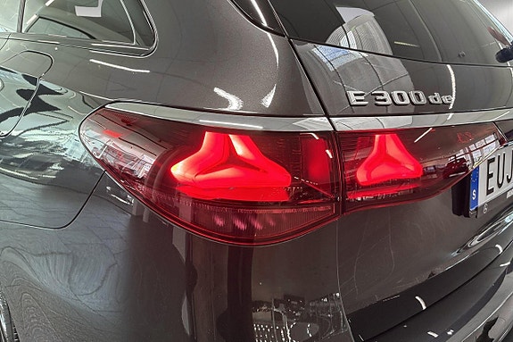Mercedes-Benz E300 de 27 of 27