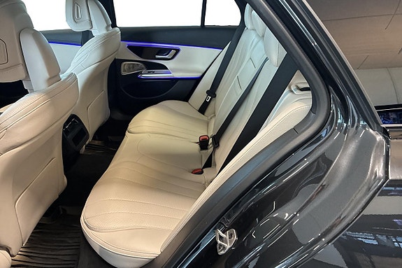Mercedes-Benz E300 de 10 of 27