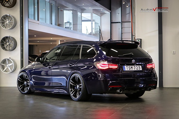 BMW 340i 2 of 30
