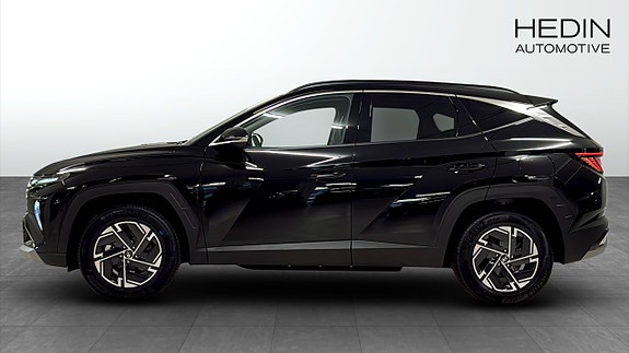 Hyundai Tucson 6 of 12