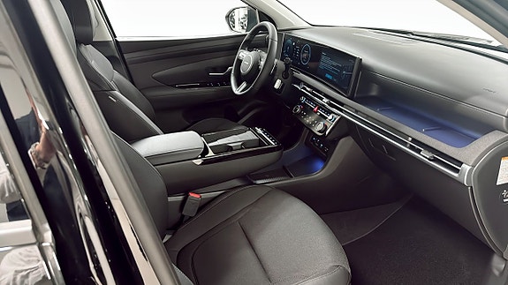 Hyundai Tucson 3 of 12