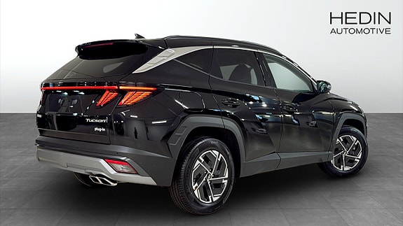 Hyundai Tucson 2 of 12
