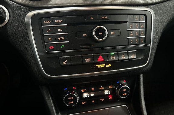 Mercedes-Benz CLA220 d 17 of 26