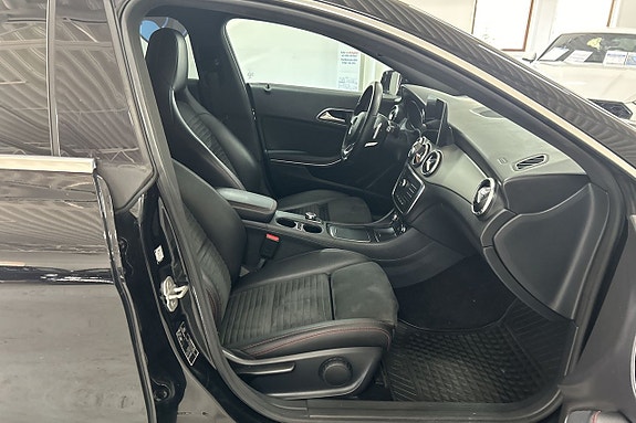 Mercedes-Benz CLA220 d 16 of 26