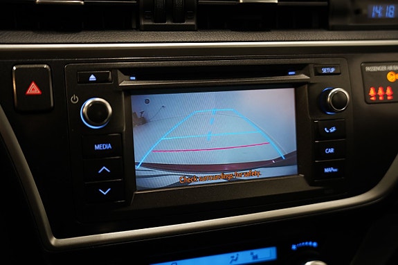 Toyota Auris 14 of 18