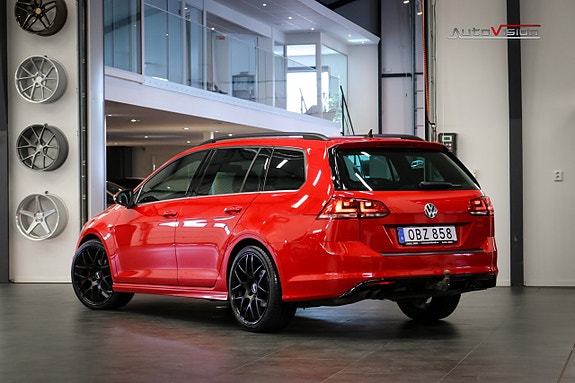 Volkswagen Golf VII 2 of 25