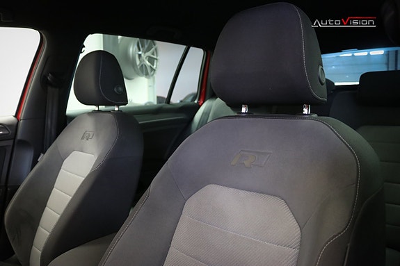 Volkswagen Golf VII 20 of 25