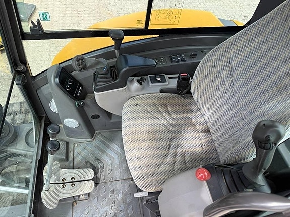 Volvo EC 35 D 6 of 11