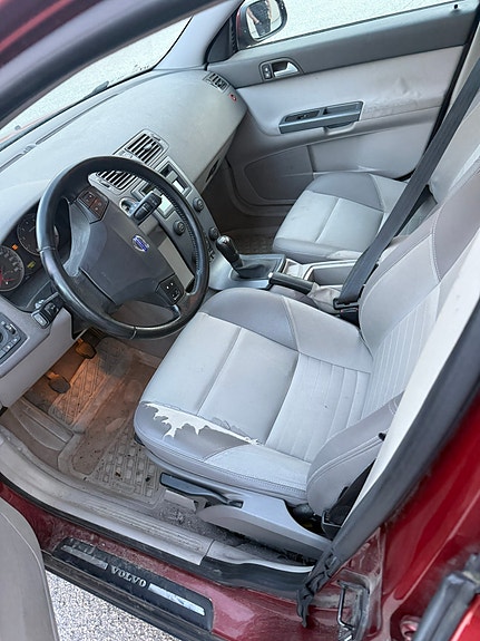 Volvo V50 4 of 4