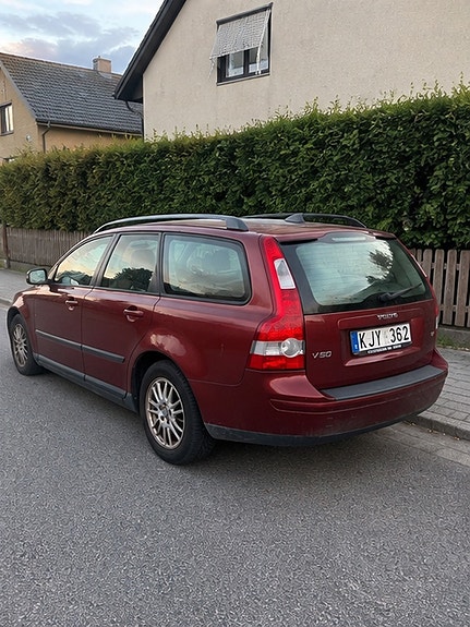 Volvo V50 3 of 4