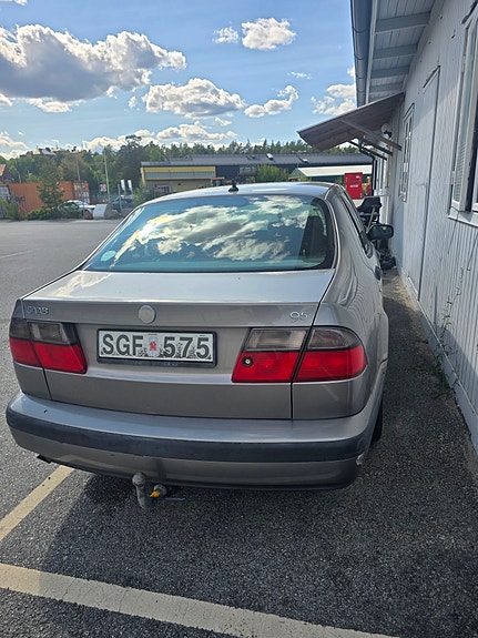 Saab 9-5 3 of 8