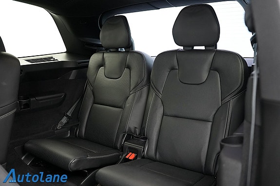 Volvo XC90 23 of 30