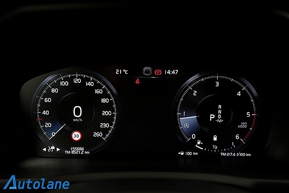 Volvo XC90 17 of 30