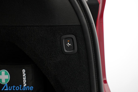 Volvo XC90 30 of 30