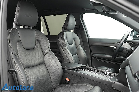 Volvo XC90 18 of 30