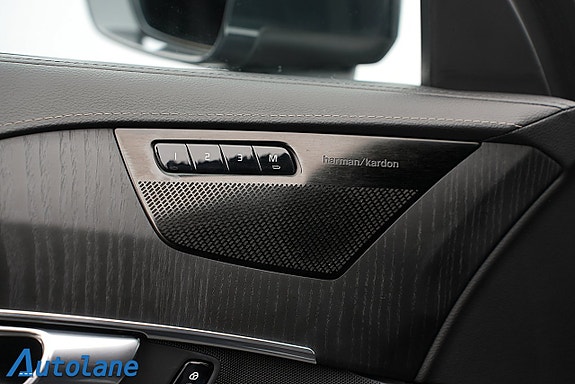 Volvo XC90 12 of 30