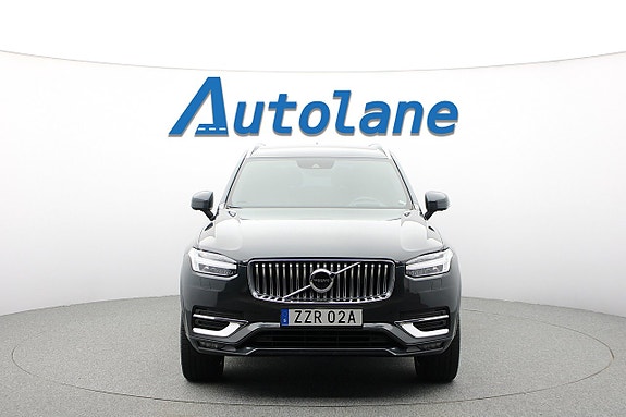 Volvo XC90 3 of 30