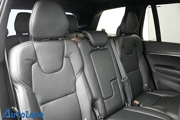 Volvo XC90 22 of 30