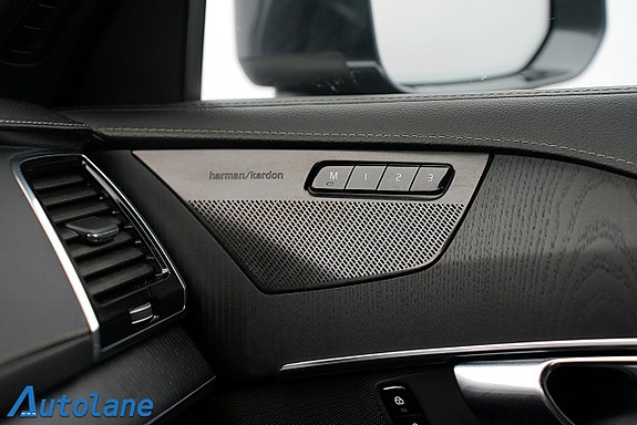 Volvo XC90 19 of 30