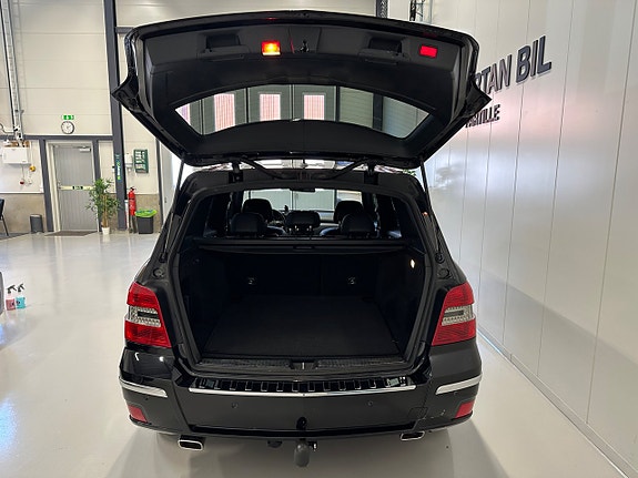Mercedes-Benz GLK220 26 of 28