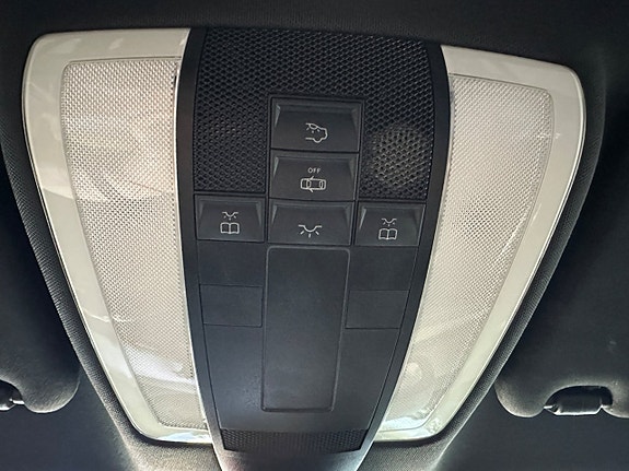 Mercedes-Benz GLK220 23 of 28