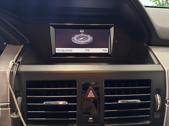 Mercedes-Benz GLK220 25 of 28